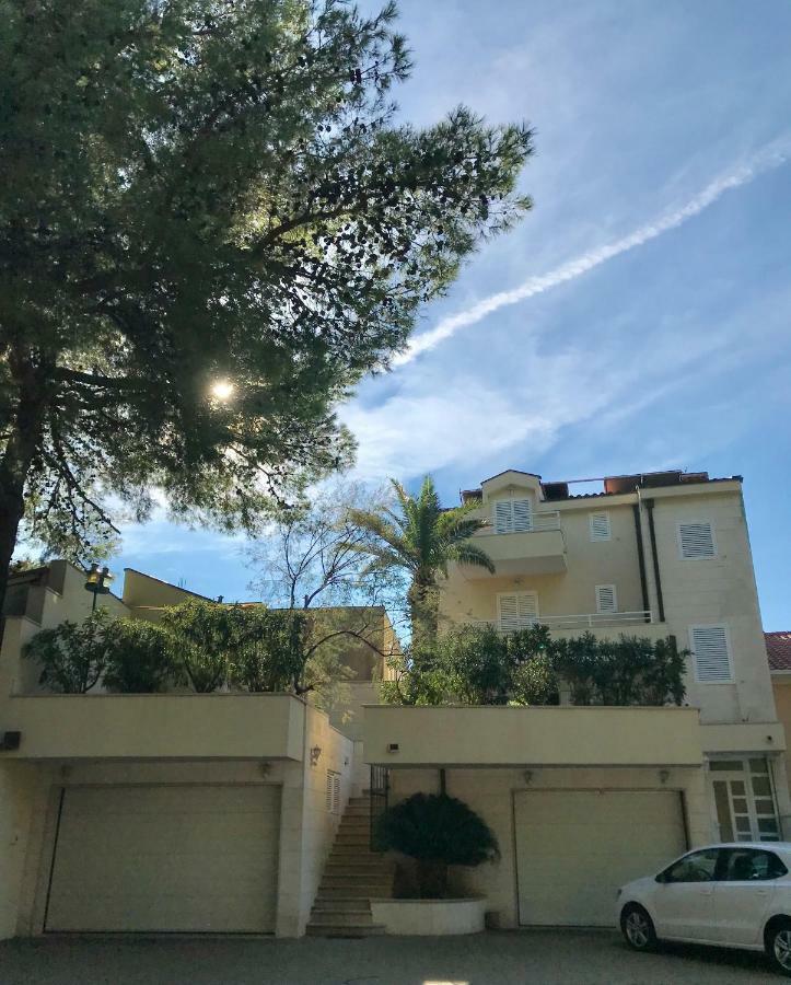 Villa Viden Apartments Tucepi Exterior photo